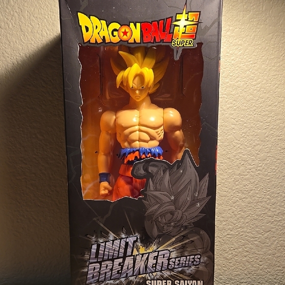 Dragon Ball Super Saiyan Action Figure - Picture 1 of 6